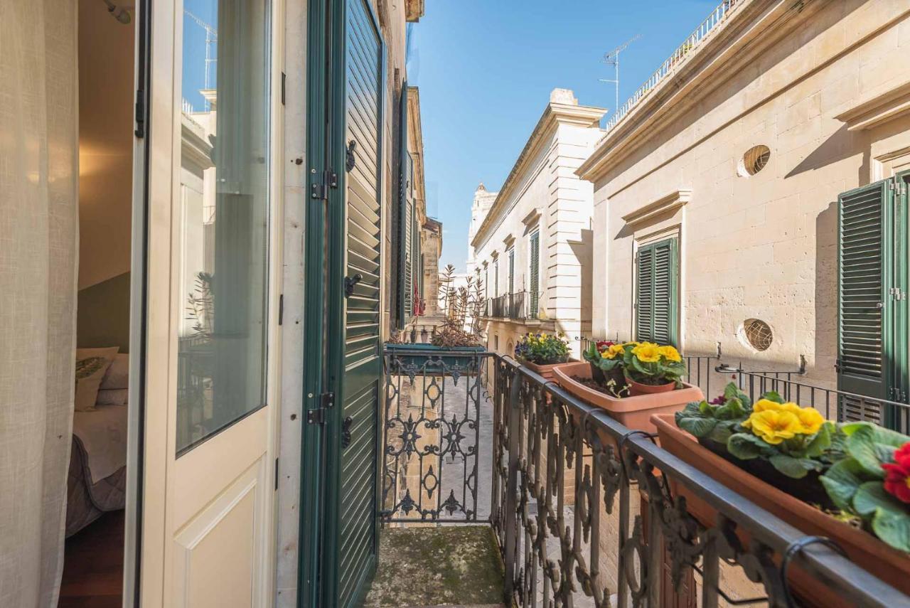 Terzo Campanello - Terrazza Nel Centro Storico Lecce Exterior foto